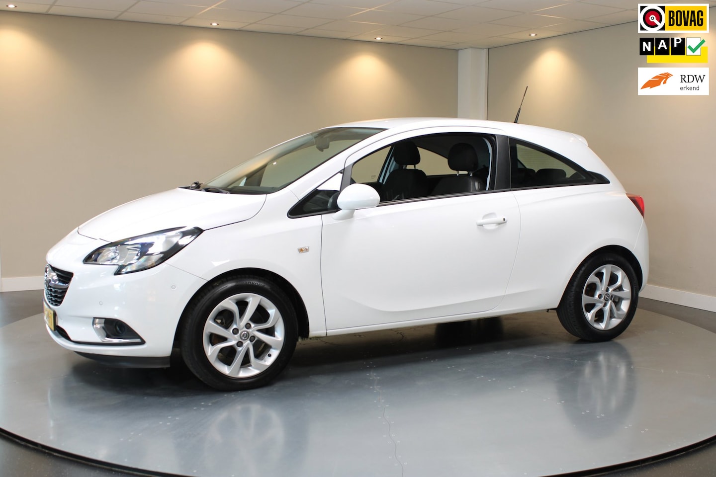 Opel Corsa - 1.0 Turbo Color Edition *47.000Km!* Camera|Trekhaak|Cruise|PDC|Airco|NAP - AutoWereld.nl