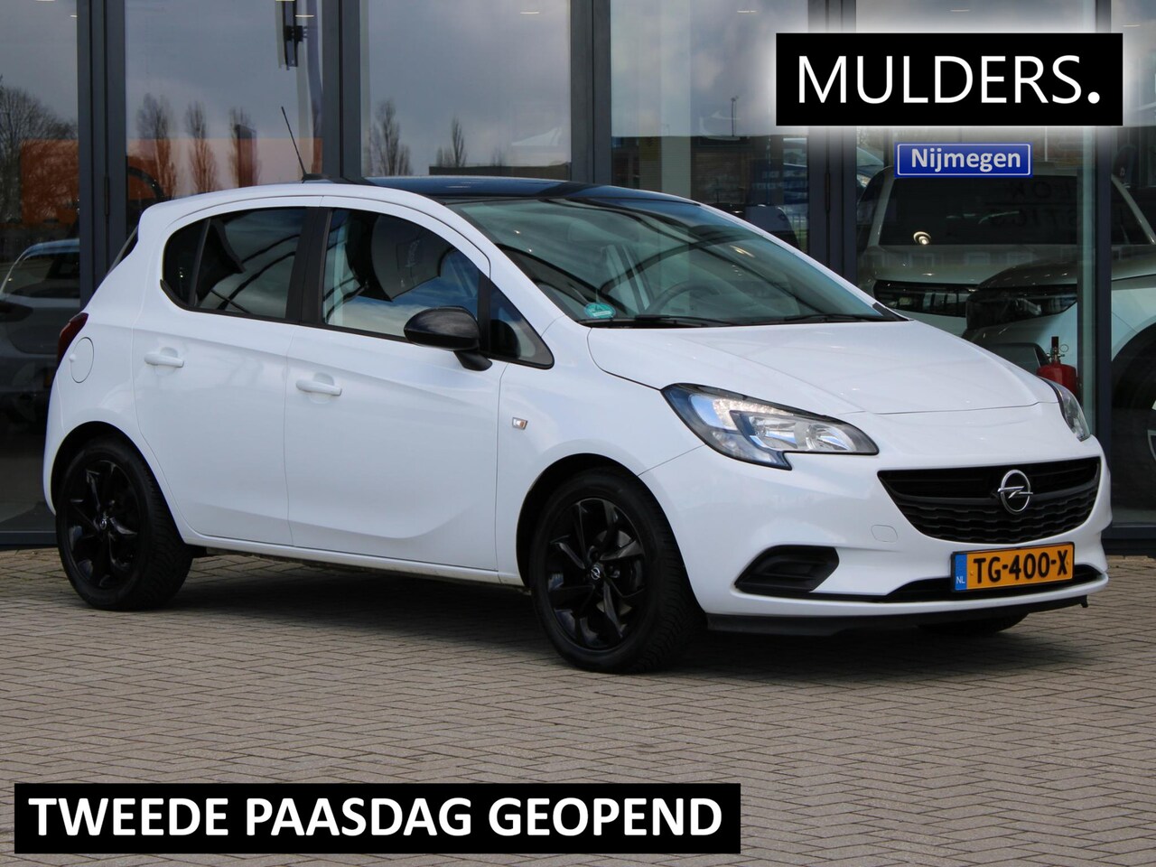 Opel Corsa - 1.4 Black Edition | LMV / Cruise / Trekhaak - AutoWereld.nl