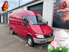Mercedes-Benz Sprinter - 313 CDI 2.2 355 euro3 L2H2 AUTOMAAT NAP 2800kg trekgewicht Rustig kiezen voor het losbarst