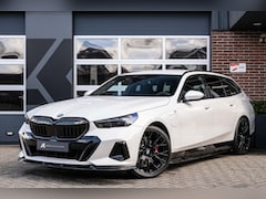BMW 5-serie Touring - 530e xDrive M Sport Pro | Maxton | Harman/Kardon | Driving Ass. Plus. | Camera | Iconic |