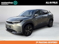 Toyota Urban Cruiser - Executive 61 kWh *LAND BREEZE GREEN/ NIEUWE AUTO/ DIRECT LEVERBAAR