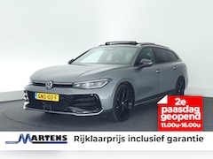 Volkswagen Passat Variant - 1.5 eHybrid 204pk R-Line Edition Black Style Trekhaak Camera Head-Up Panoramadak Leder Mem