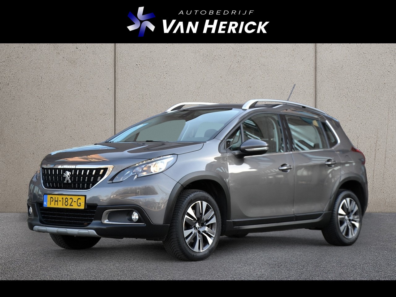 Peugeot 2008 - 1.2 PureTech Allure 110PK | Navi | Clima | Apple Carplay - AutoWereld.nl