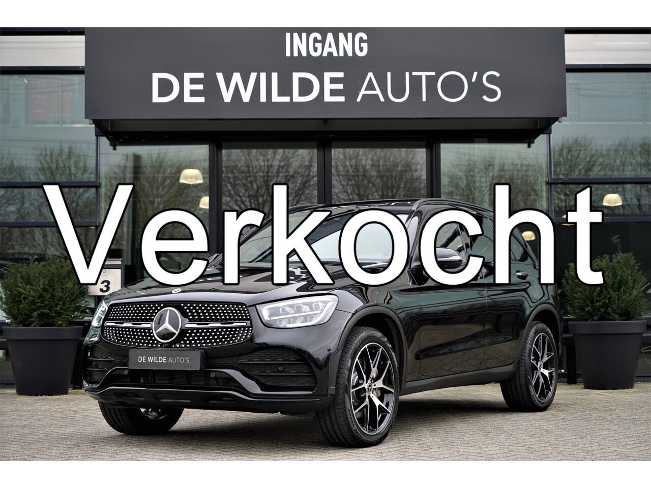 Mercedes-Benz GLC-klasse - 300e 4matic AMG Pano Leer Trekhaak Burmester Massage Stoelventilatie - AutoWereld.nl