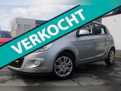 Hyundai i20 - 1.4i DynamicVersion Automaat | Airco | Elec ramen