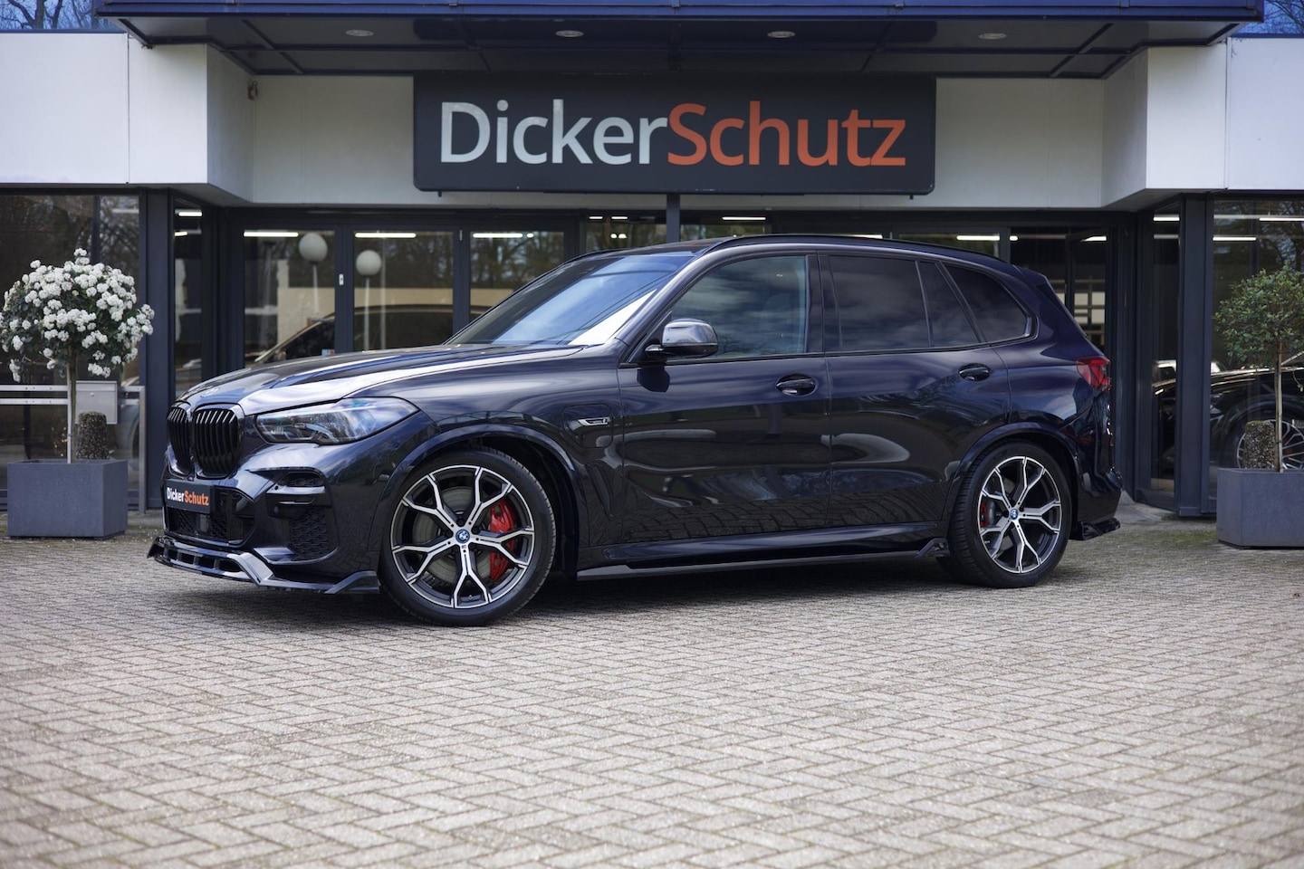 BMW X5 - xDrive45e M Sport Bodykit | Pano | Trekhaak - AutoWereld.nl
