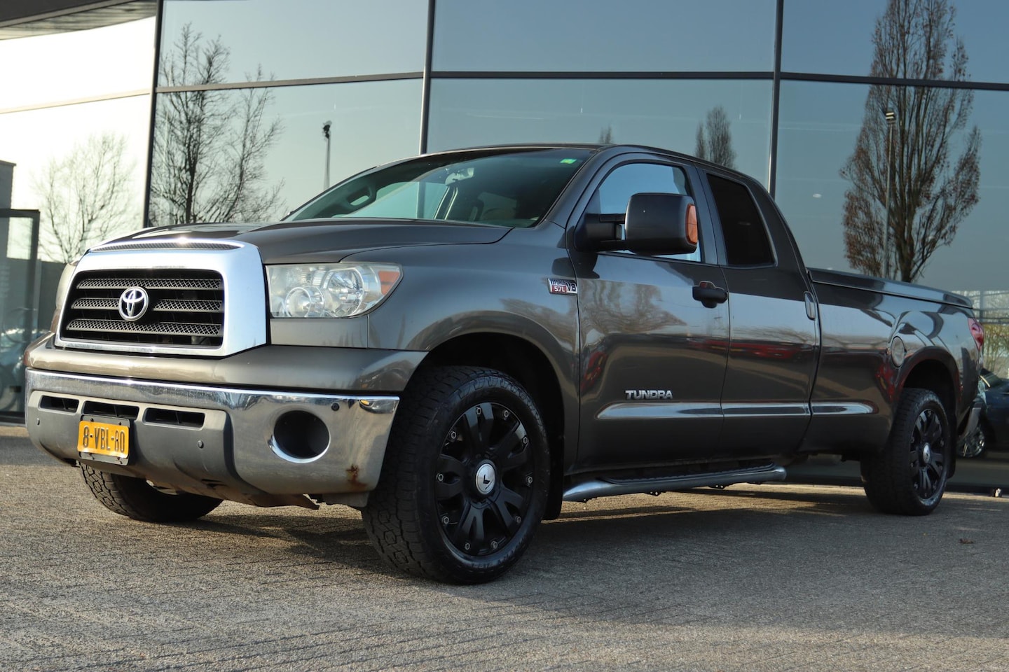 Toyota Tundra - PICK-UP 5.7 V8 LPG-G3 AUT. LANG DOUBLE CAB 6-PERS | MARGE | 3500KG TREKGEWICHT | CRUISE | - AutoWereld.nl