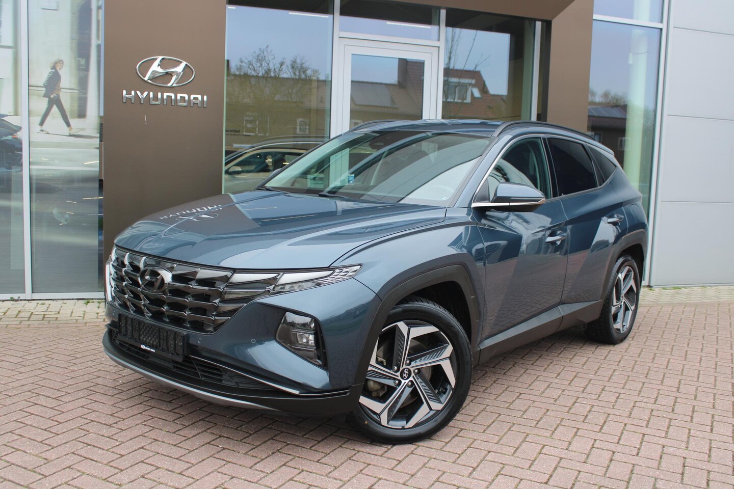 Hyundai Tucson - 1.6 T-GDI PHEV 265pk Comfort 4WD Automaat Plug-in Camera Trekhaak Stoelverwarming Airco Na - AutoWereld.nl