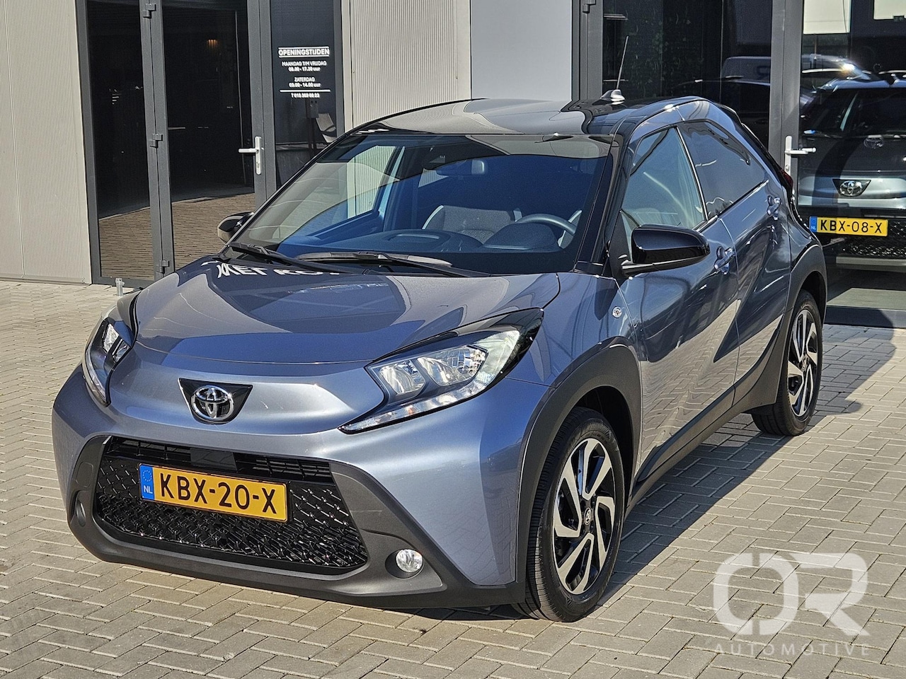 Toyota Aygo X - 1.0 VVT-i MT Pulse Two Tone Fabrieksgarantie - AutoWereld.nl
