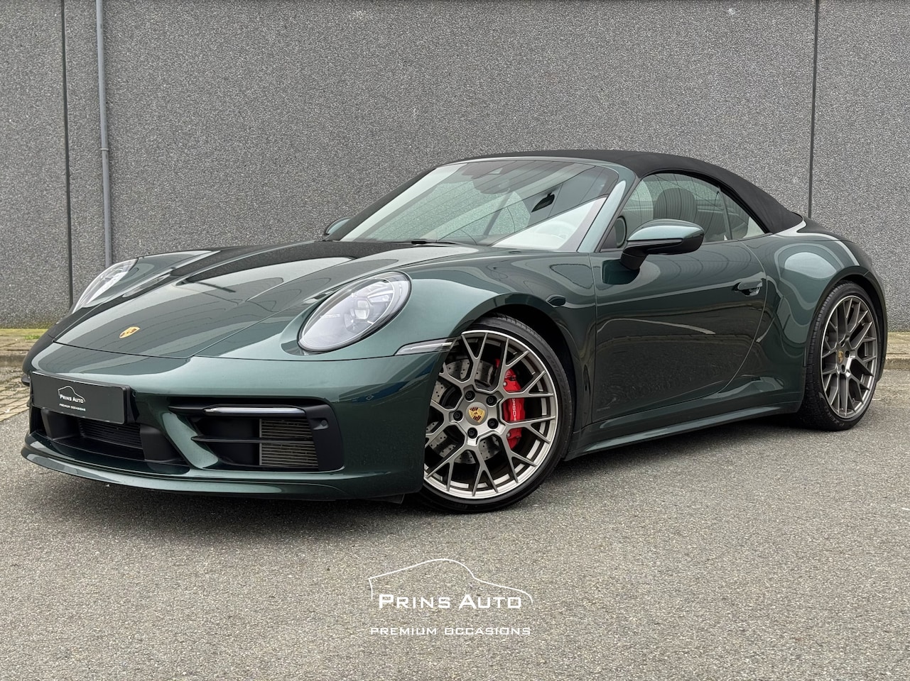 Porsche 911 Cabrio - 992 3.0 Carrera S |PTS FOREST GREEN|LIFT|SP. CHRONO|PDCC|STOEL+STUURVERW.| - AutoWereld.nl