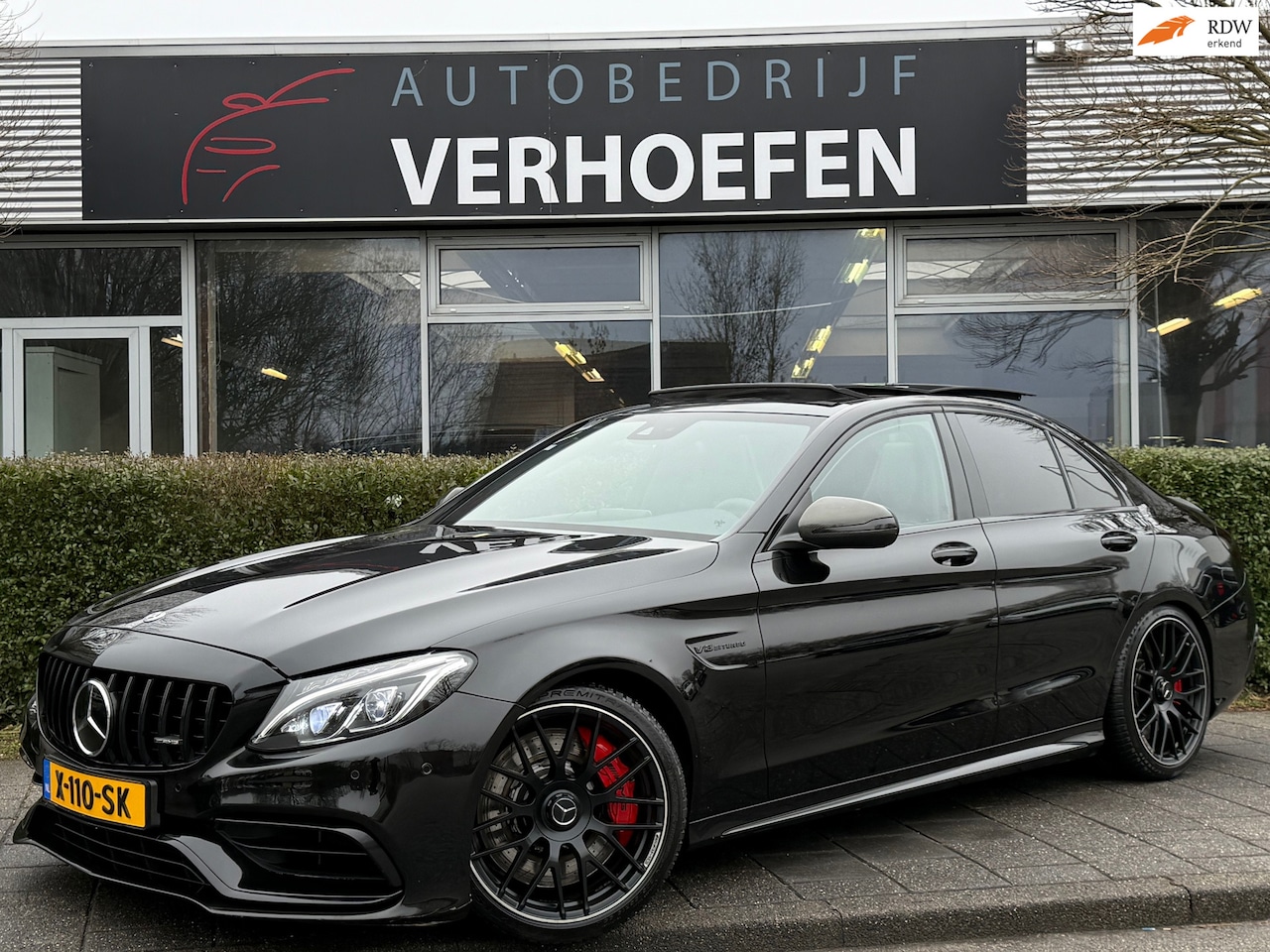 Mercedes-Benz C-klasse - AMG 63 S - PANORAMADAK - SCHAAL STOELEN - ALCANTARA HEMEL - PARK CAMERA - BLINDSPOT ! - AutoWereld.nl