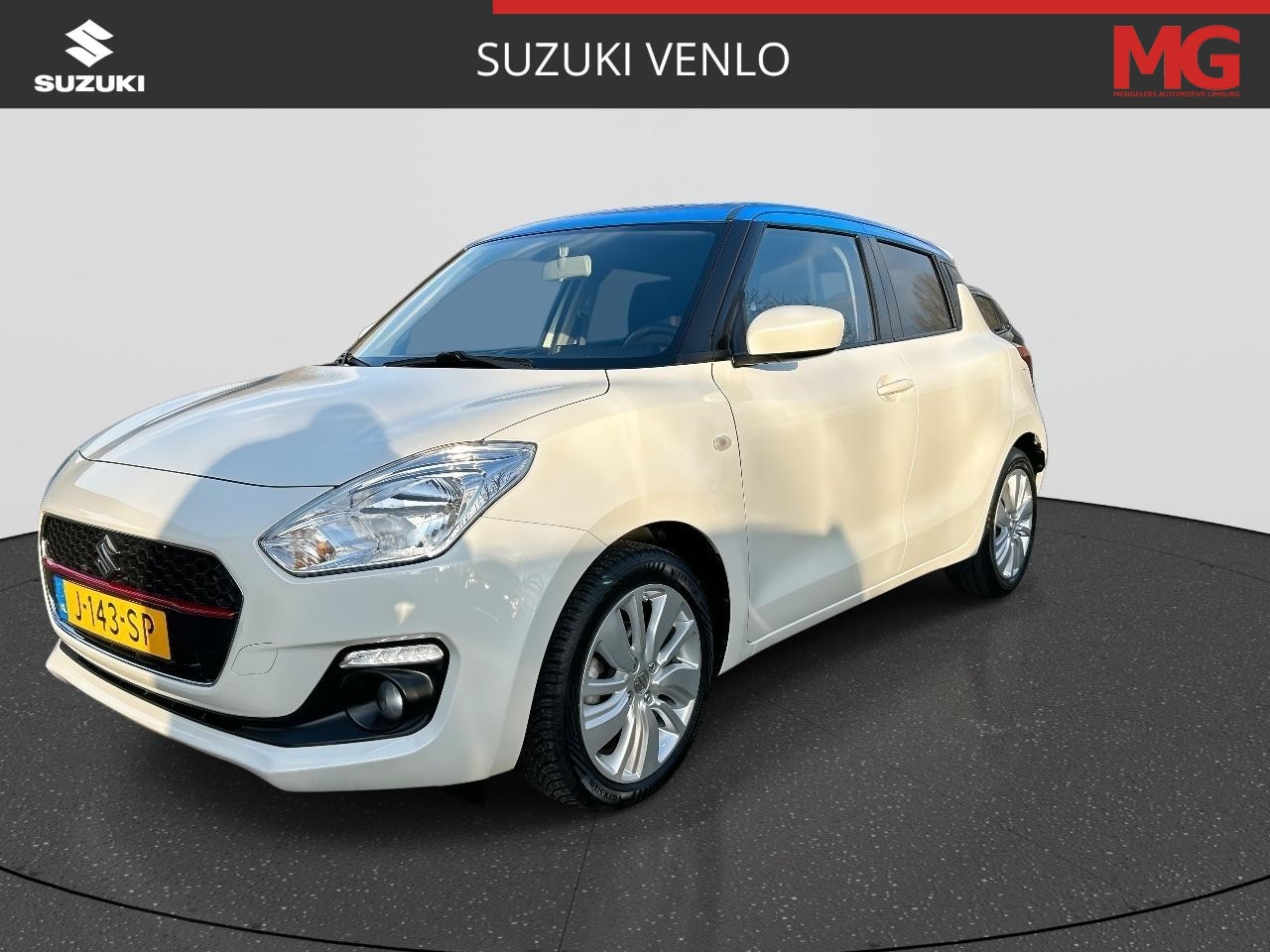 Suzuki Swift - 1.2 Select Smart Hybrid RIJKLAAR | Airco | Camera | Navi via App | Dubbele uitlaat | Daksp - AutoWereld.nl