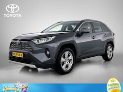 Toyota RAV4 - 2.5 Hybrid First Edition | Navigatie | Trekhaak |