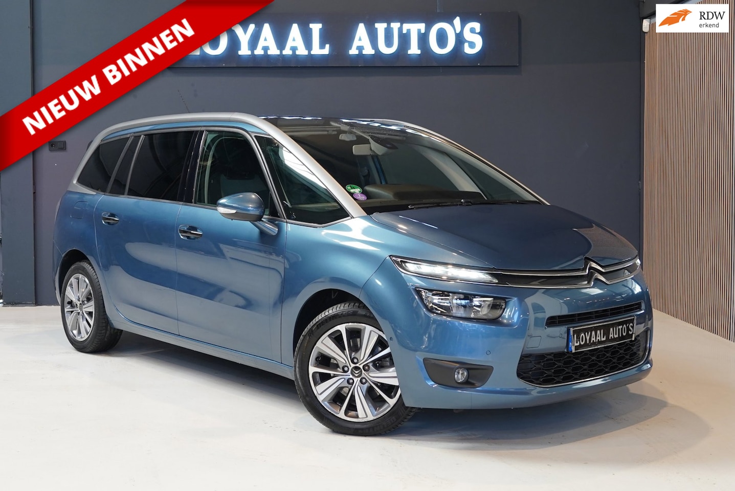 Citroën Grand C4 Picasso - 1.6 e-THP Intensive | AUTOMAAT | 7 PERSOONS | AIRCO | CRUISE | PDC | TREKHAAK | APK | NAP. - AutoWereld.nl