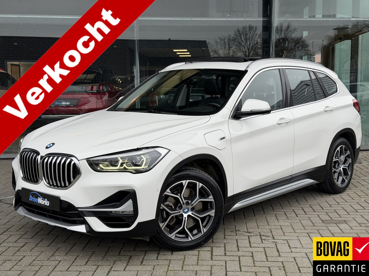 BMW X1 - xDrive25e X-line | PANO | Camera | LED | Excecutive | Bestuurderassist-sys | Elec stoelen - AutoWereld.nl