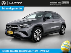 Mercedes-Benz GLA-Klasse - 180 Star Edition Luxury Line | Night pakket | Panorama schuifdak | Lederlook zwart Artico