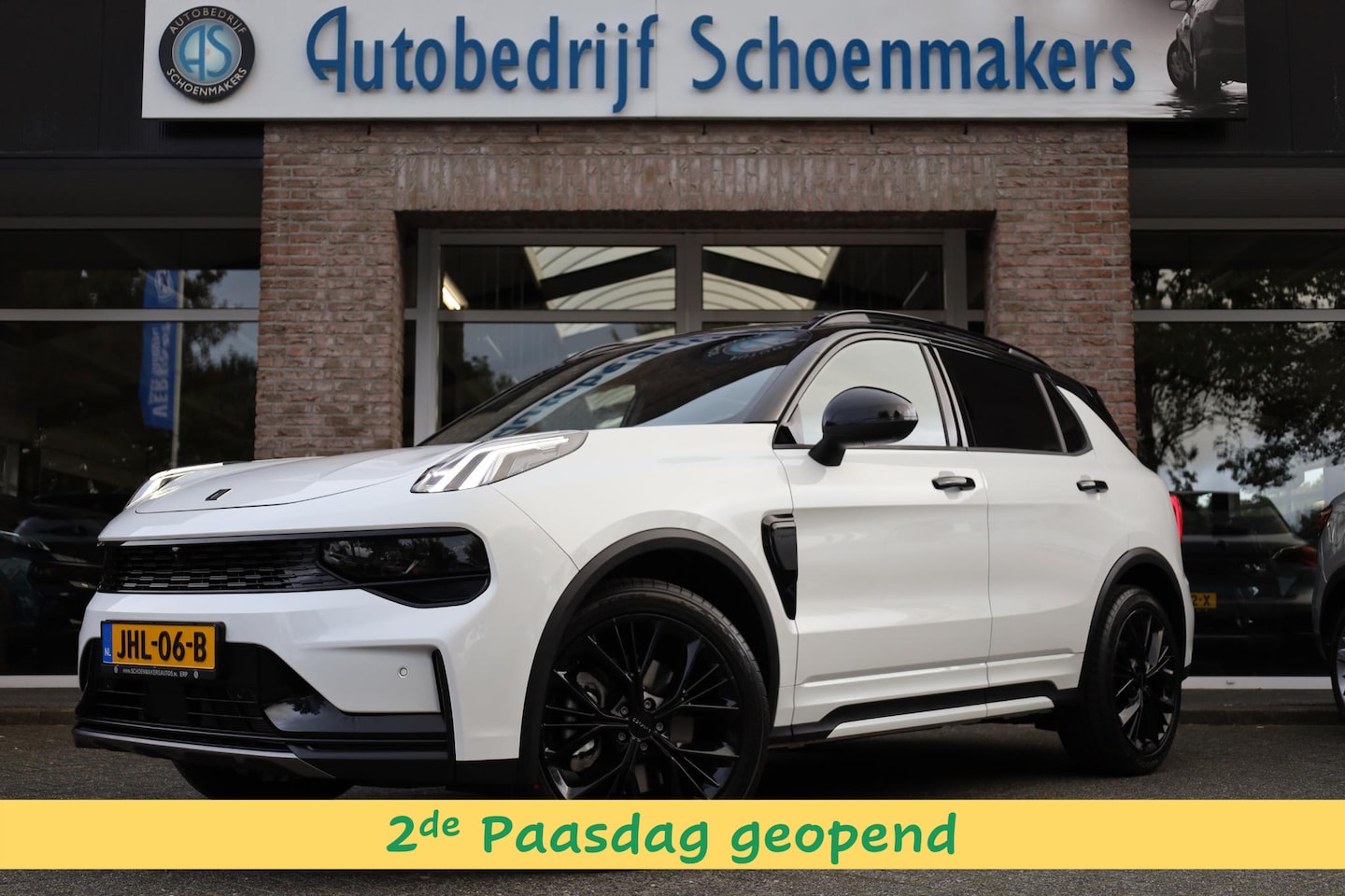 Lynk & Co 01 - 1.5 4-CYL 280 PK! PHEV MORE 360-CAMERA MEMORY PANO/SCHUIF INFINITY DAB NAVI CARPLAY STOELV - AutoWereld.nl