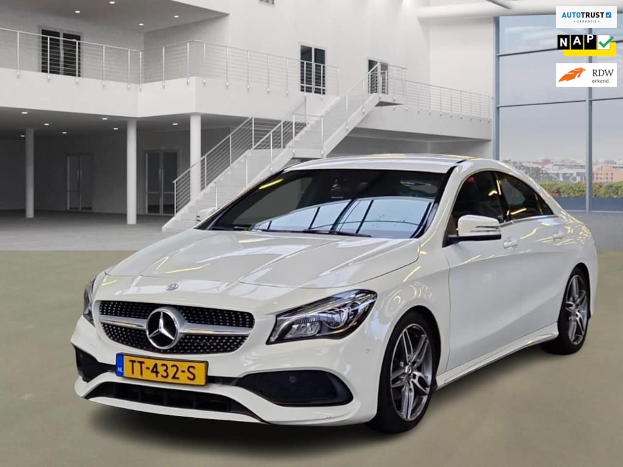 Mercedes-Benz CLA-Klasse - 180 Business Solution AMG / NL prijs 16001 e / Auto goed werkt en goed rijdt - AutoWereld.nl
