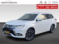 Mitsubishi Outlander - 2.0 PHEV instyle | Leder | Navigatie