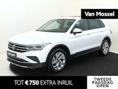 Volkswagen Tiguan - 1.4 TSI eHybrid Elegance | Schuif-/Kanteldak | Virtual Cockpit | Navigatie | Achteruitrijc