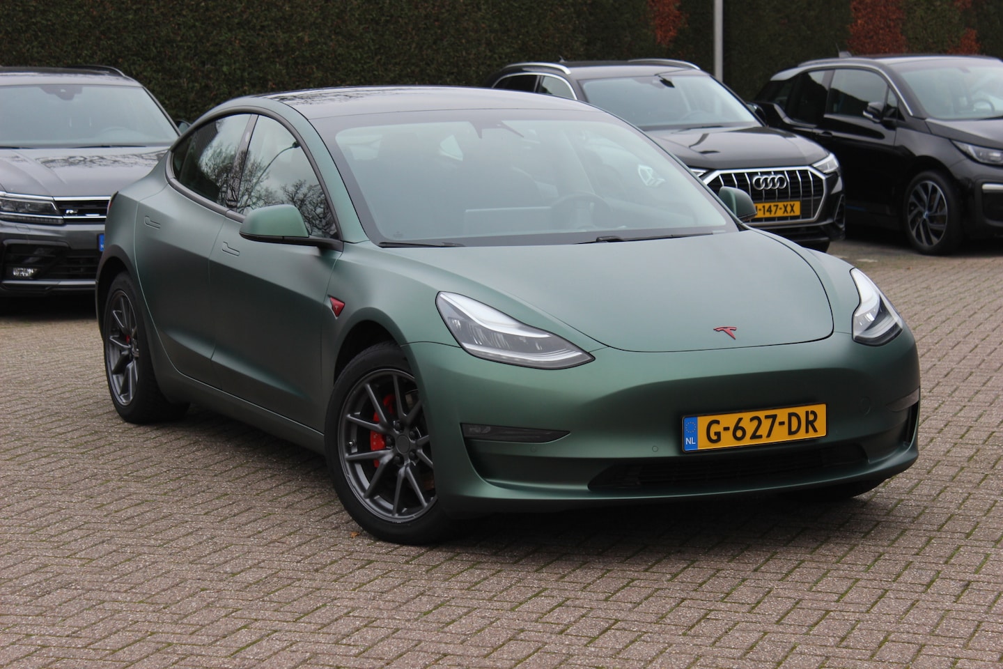Tesla Model 3 - Long Range RWD Long Range AWD 75 kWh / NIEUWE BATTERIJ / SoH 88,4% / Trekhaak / Autopilot / Panoramadak / - AutoWereld.nl