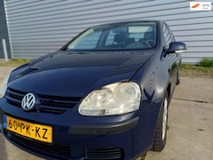 Volkswagen Golf - 1.6 FSI Comfortline
