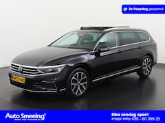 Volkswagen Passat Variant - 1.4 TSI PHEV GTE | Panoramadak | Digital Cockpit | Trekhaak | Zondag Open