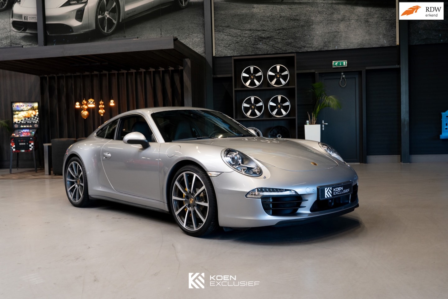 Porsche 911 - Uniek complete 991 3.8 Carrera 4S (2013, NL) X51 powerkit, keramische remmen, PDCC en Burm - AutoWereld.nl