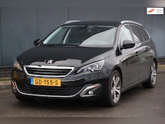 Peugeot 308 SW - 1.2 PureTech Blue Lease Premium Panorama/Navigatie/Parkeeersensor v, a/Stoelverwarming
