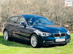 BMW 1-serie - 116i High Executive Sports/Automaat/Pano/Navi/Alcantara