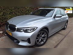 BMW 3-serie Touring - 318i Executive Edition