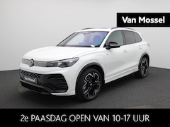 Volkswagen Tiguan - 1.5 eHybrid R-Line Edition 272 PK| Panoramadak | Trekhaak | Lederen Stoelen Met Geheugen |