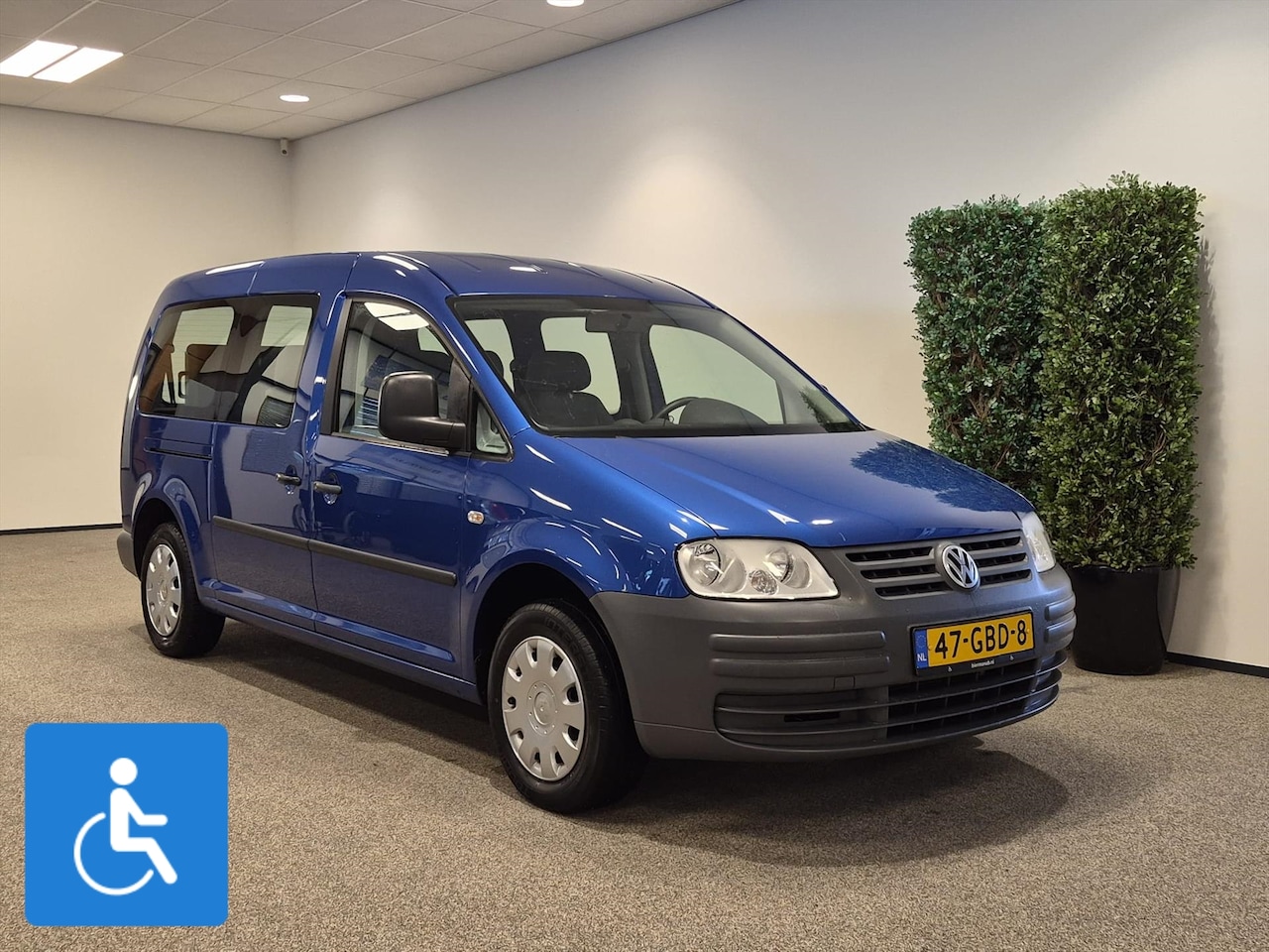 Volkswagen Caddy Maxi - Rolstoelauto 5+1 85cm breed / 150cm lang - AutoWereld.nl