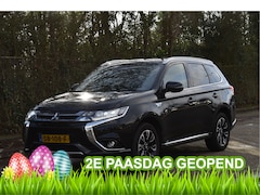 Mitsubishi Outlander - 2.0 PHEV Premium 203PK 4WD | NL-Auto | Camera | Trekhaak | Carplay | Standkachel | Keyless