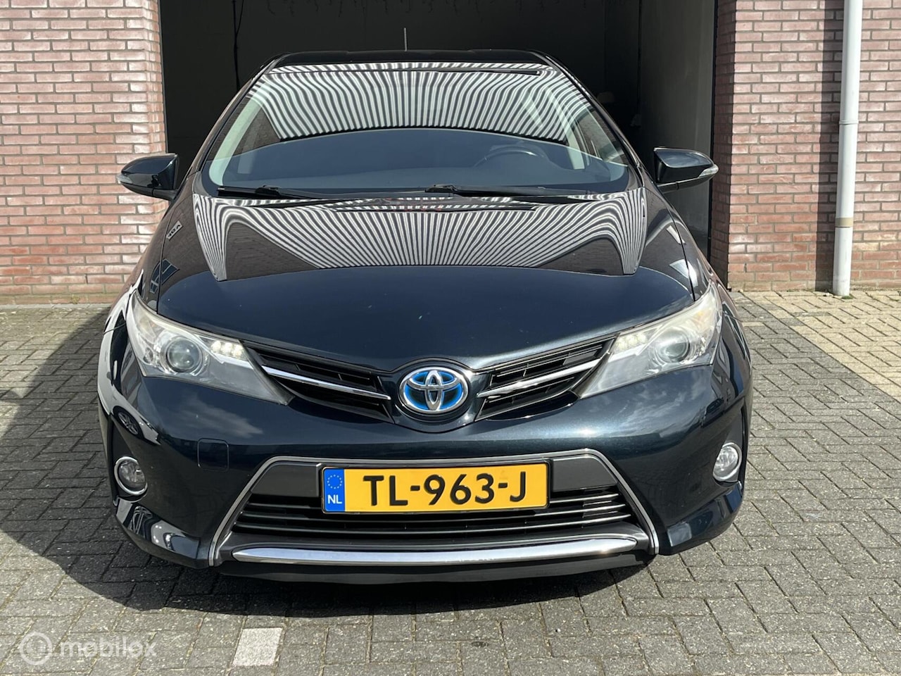Toyota Auris - 1.8 Hybride Aut,Camera, Xenon, Dealer onderhouden! - AutoWereld.nl