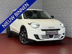 Fiat 600 - 1.2 Hybrid La Prima • Leder • Massage Stoelen • Elek. Stoel • Camera • CarPlay • Adapt. Cr