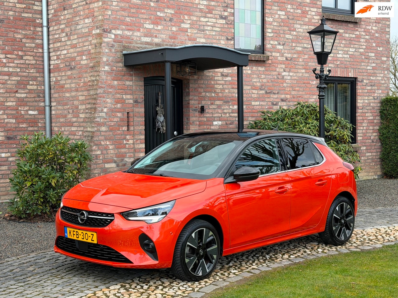 Opel Corsa-e - E-Launch Edition 50 kWh 3 fase Navi Clima ACC - AutoWereld.nl