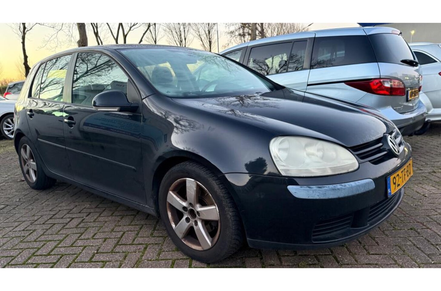 Volkswagen Golf - 1.6 FSI Sportline Export/ For Export/ APK - AutoWereld.nl