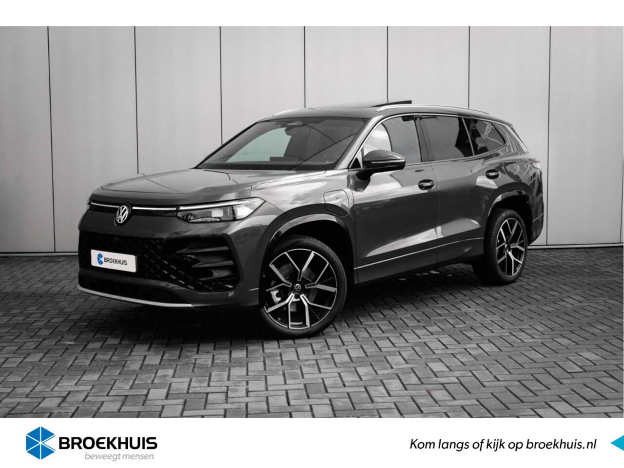 Volkswagen Tayron - R-Line Edition | Inclusief €2000,- inruilvoordeel | Trekhaak | 'App-Connect' draadloze sma - AutoWereld.nl