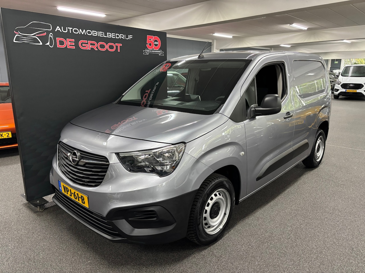 Opel Combo - 1.5D L1H1 Edition Parkeersensoren achter, Airco, Navigatie en Apple/Android Carplay - AutoWereld.nl