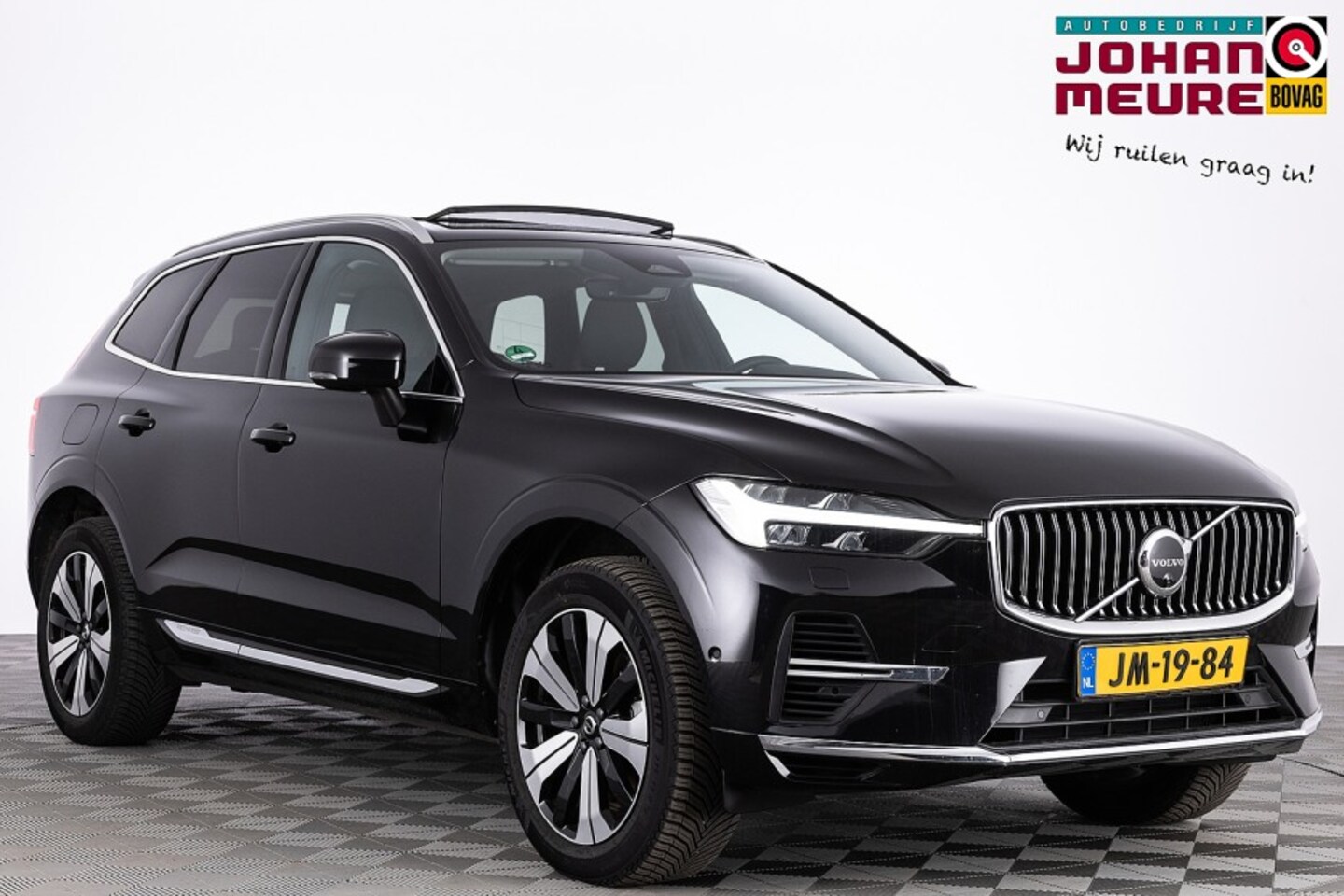 Volvo XC60 - 2.0 T6 AWD Plug-in Hybrid Plus Bright | PANORAMADAK | LEDER | Trekhaak *GOEDE VRIJDAG + 2e - AutoWereld.nl