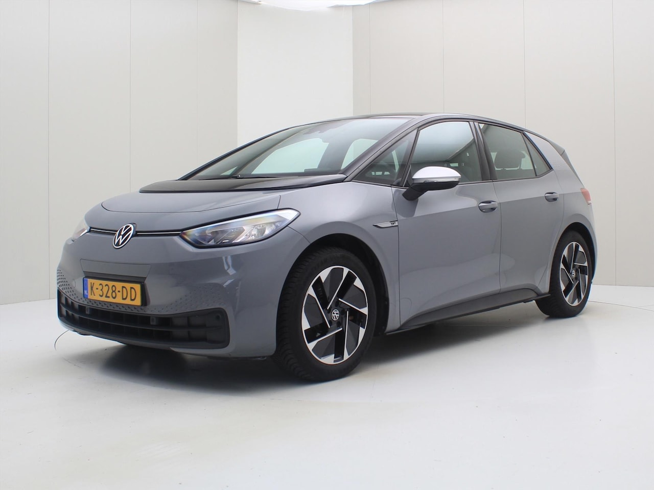 Volkswagen ID.3 - 58kWh 204pk 1ST First 85%Soh [ TREKHAAK+NAVIGATIE+PDC+STOELVERWARMING ] - AutoWereld.nl