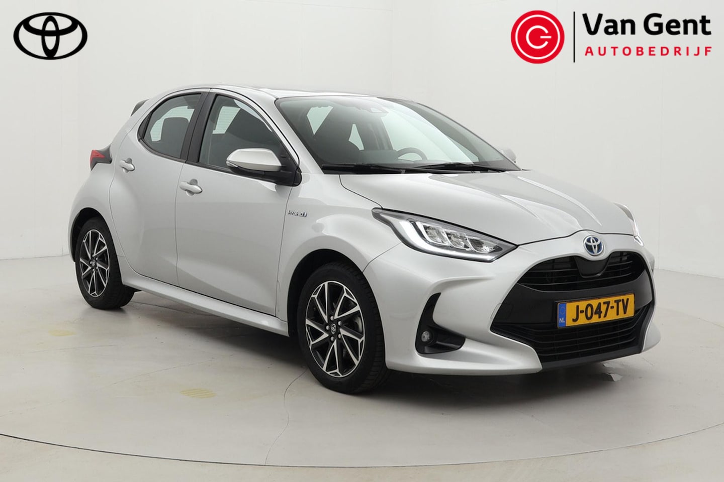 Toyota Yaris - 1.5 Hybrid First Edition | Apple Carplay / Android auto | Keyless | Camera | Adaptive crui - AutoWereld.nl