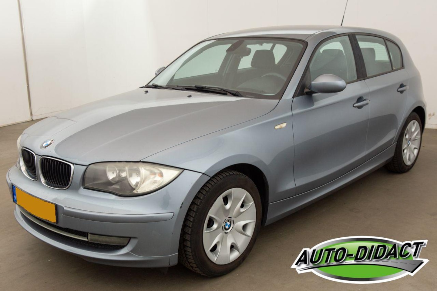 BMW 1-serie - 116i Business Line Airco - AutoWereld.nl