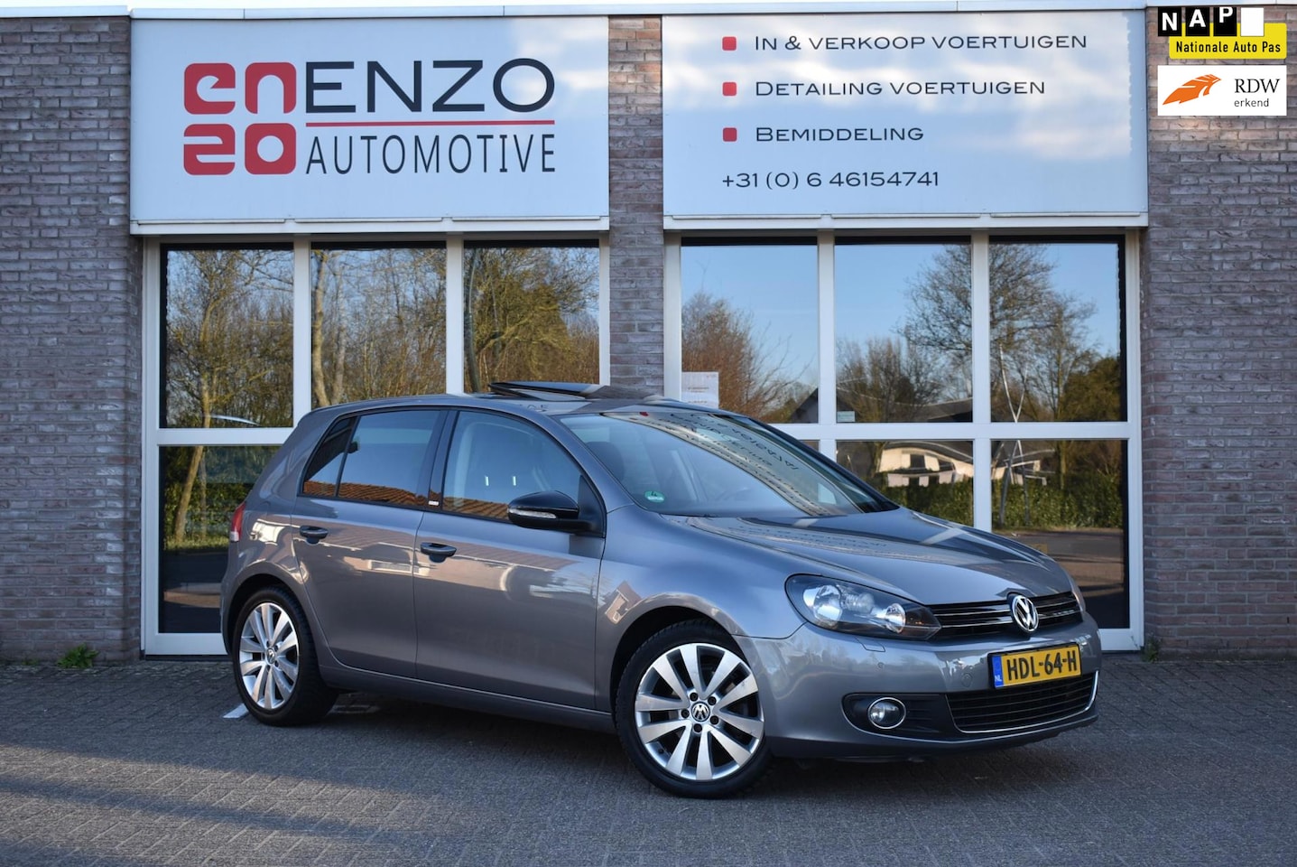 Volkswagen Golf - 1.2 TSI Highline Vol opties Nwe ketting Pano Cruise Stoelv Parksens - AutoWereld.nl