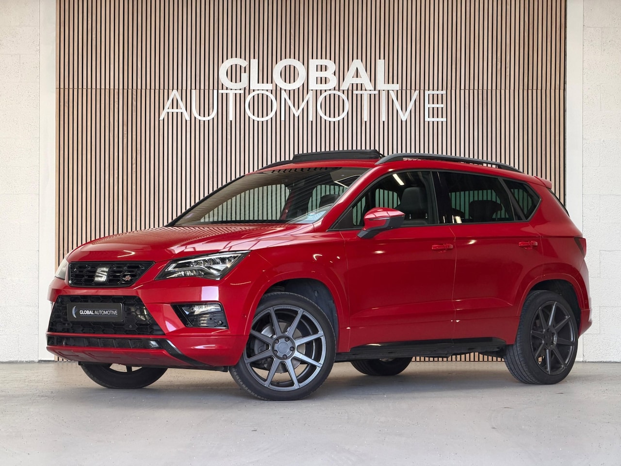 SEAT Ateca - 2.0 TSI FR 4DRIVE - PANO - 190PK - LEER - VIRTUAL - AutoWereld.nl
