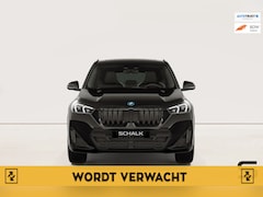 BMW X1 - XDrive30e|M-sportpakket|Pano|Cam|Leder|Sportstoelen