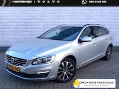 Volvo V60 - 2.0 T3 Polar+ Dynamic | Stoelverwarming Voor | Getint Glas | Parkeersensoren Voor en Achte