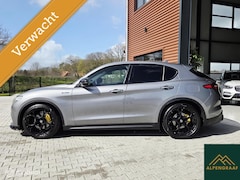 Alfa Romeo Stelvio - 2.0 T AWD Super