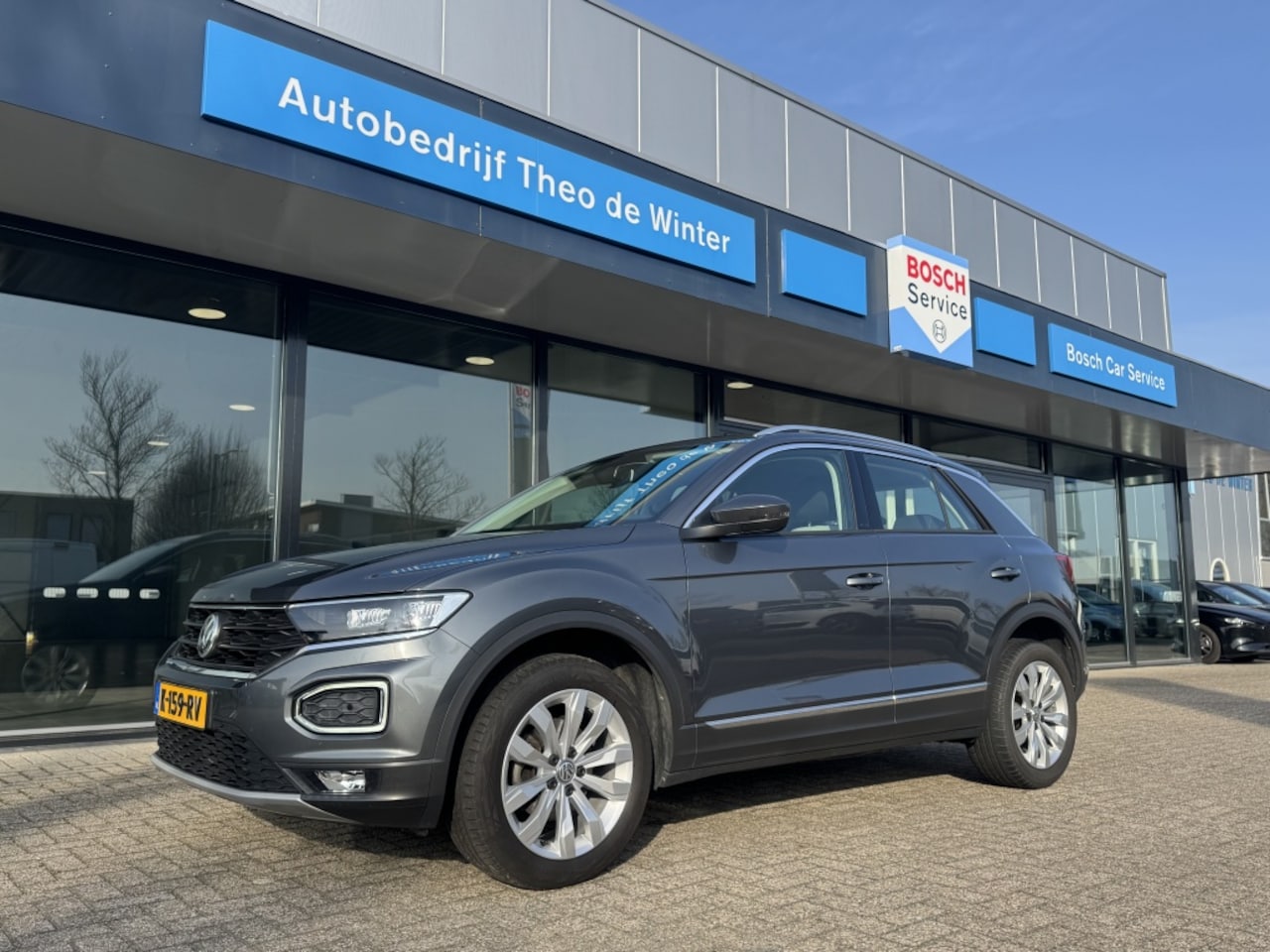 Volkswagen T-Roc - 1.5 TSI Sport | Stoel/Stuurverwarming | Clima | Keyless | Virtua - AutoWereld.nl
